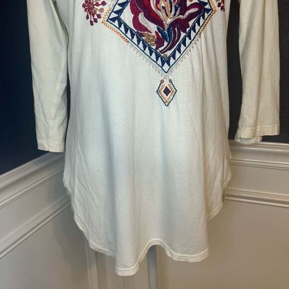 Johnny Was Embroidered Scoop Neck 3/4 Sleeve Tunic - Picture 3 of 7